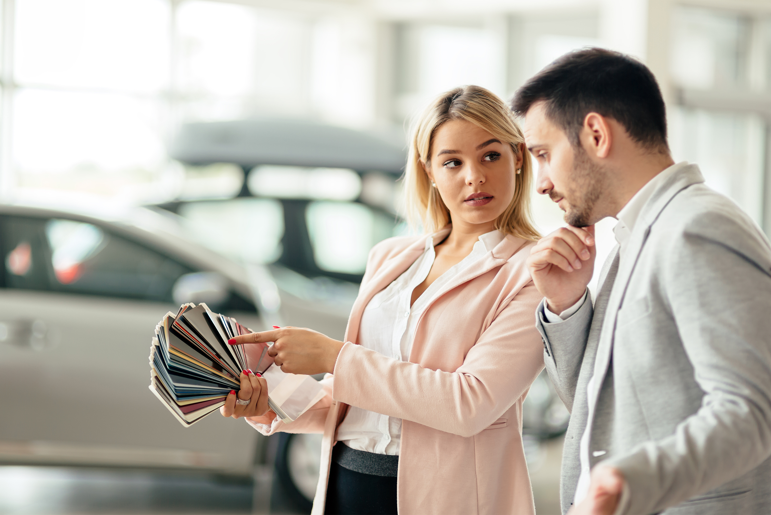 Por que é importante ter um catálogo de cores para carros?