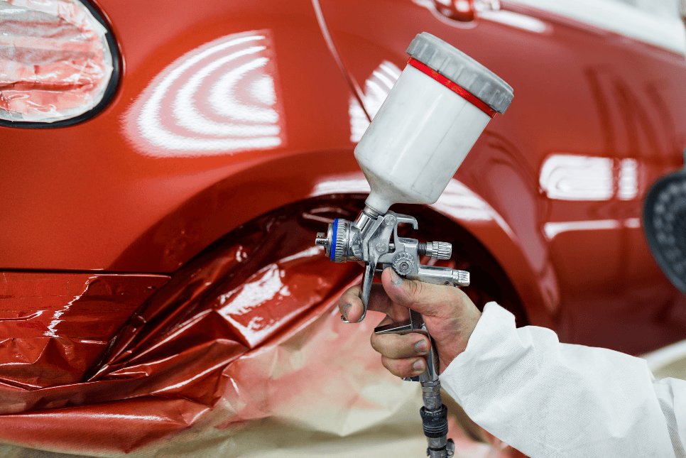 Repintura automotiva com cores sólidas vs. Metalizadas, qual é mais simples?